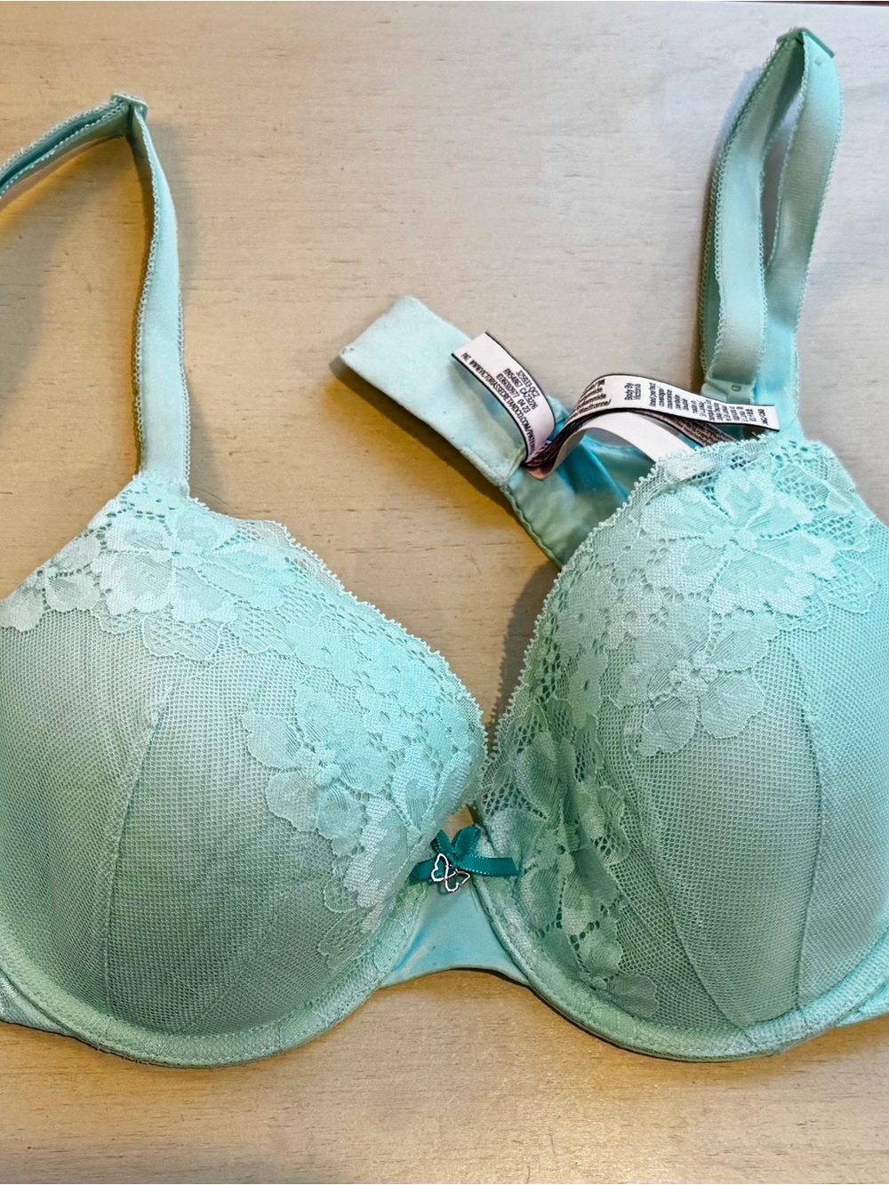 PINK Victoria's Secret Mint Lace Underwire Bra